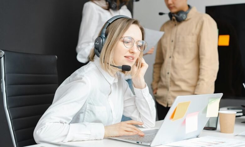 help desk service request