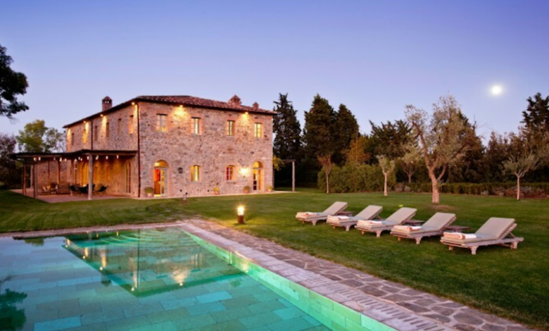 How to Choose Discreet Luxury Companionship in Tuscany